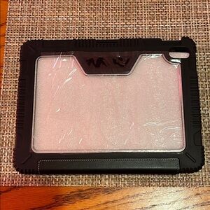 Black and Clear Tablet Case iPad Pro 11
